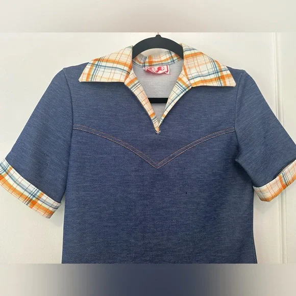 VINTAGE 3-pc 60s/70s denim/plaid print skirt/shirt/tunic set w/apple motif (S) - Picture 11 of 16